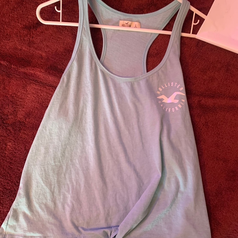 Hollister top